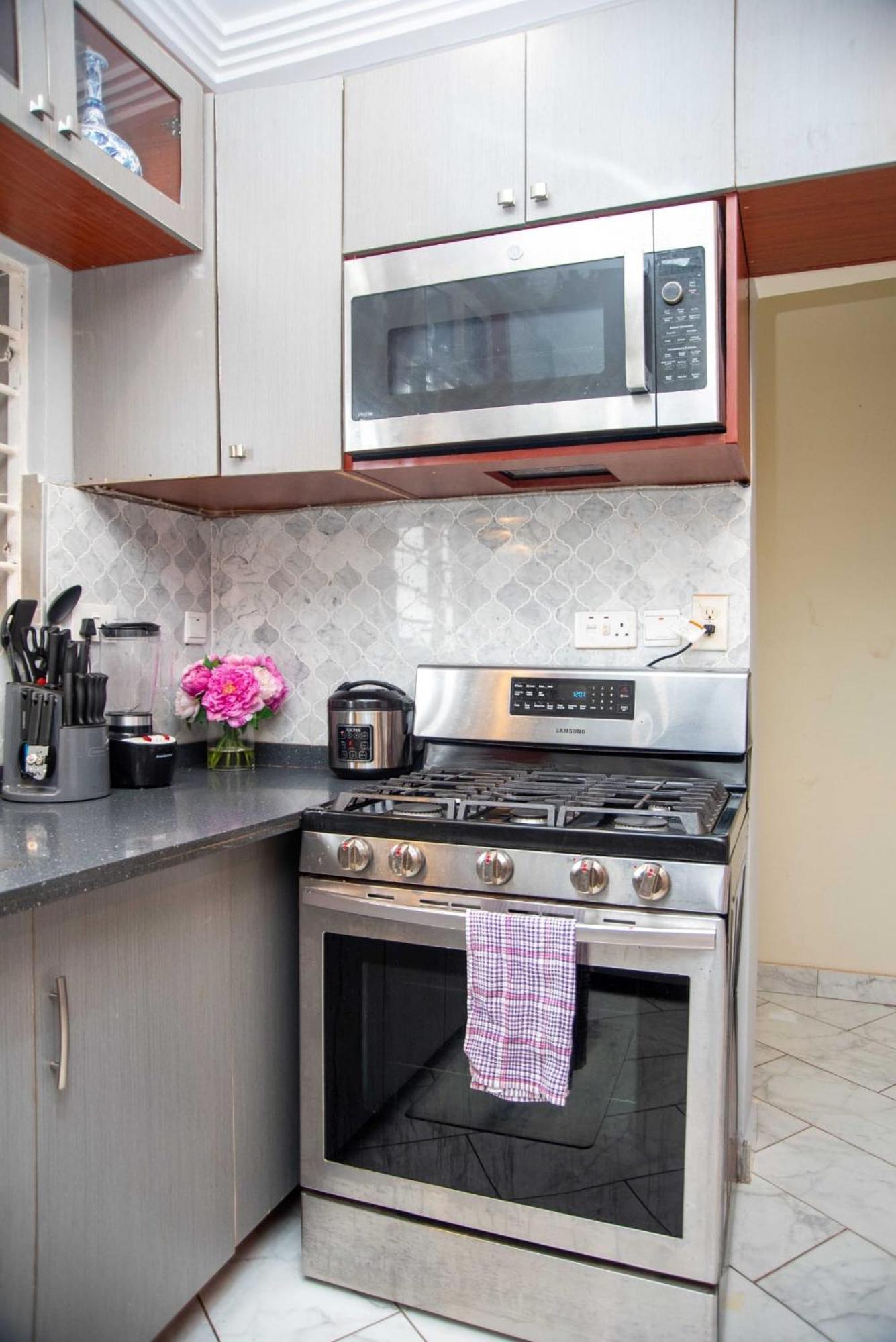 Seyramz Palace - Free Airport Pick Up - High Speed Starlink Wifi - Car Rental Tamale Dış mekan fotoğraf
